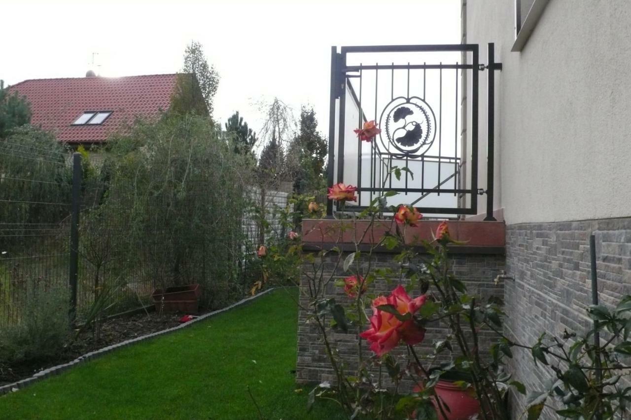 Banana Apartment Torun Luaran gambar